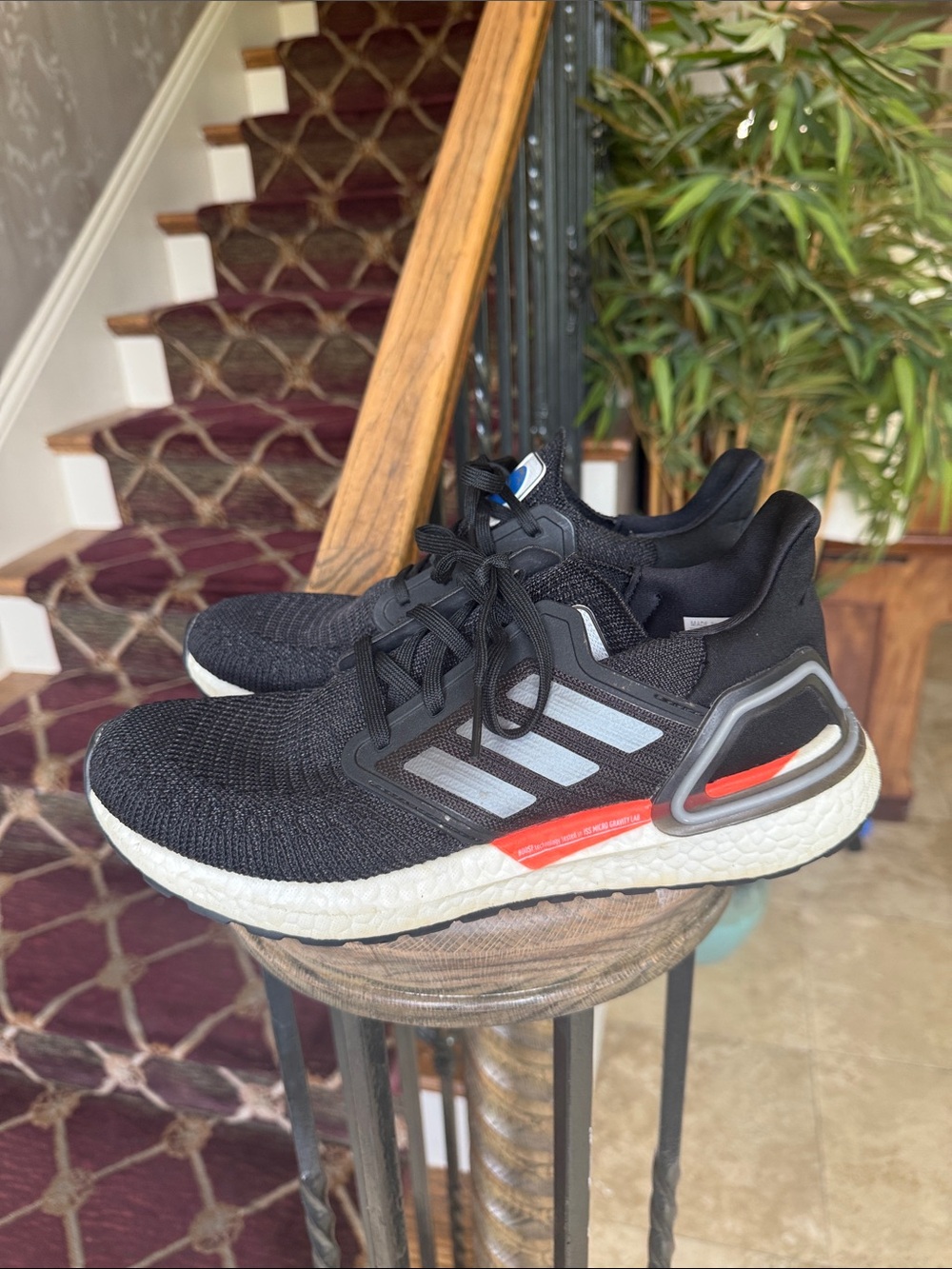 NASA x ADIDAS ultra boost 20 core Black running shoe good condition 8.5 - Picture 4 of 14